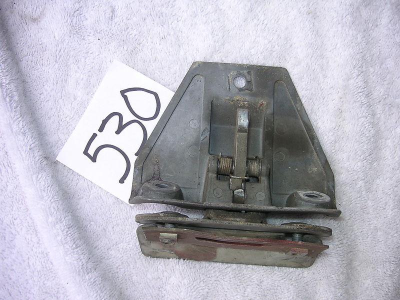 1973 mercedes-benz 450slc trunk latch works good