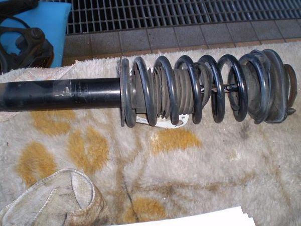 Mazda roadster 1990 front right strut assy [0550100]