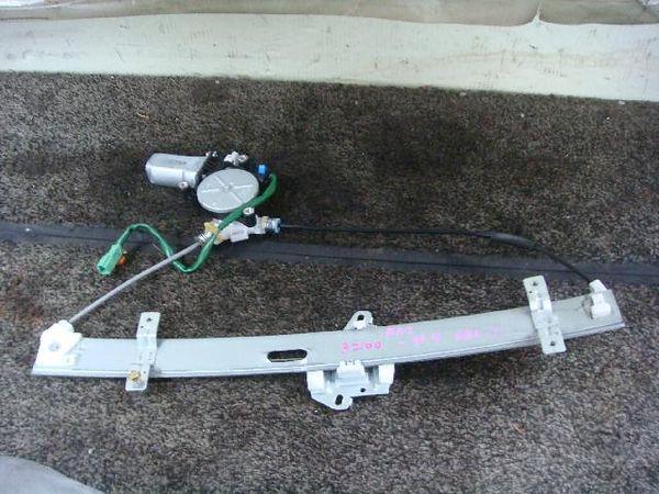 Honda stream 2004 front left door regulator [0e13220]