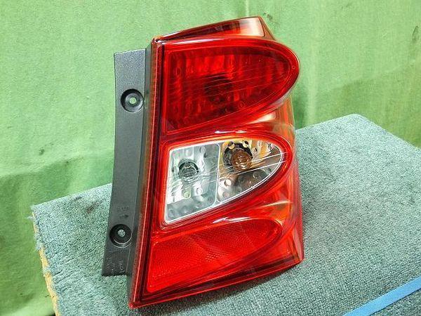 Honda freed 2010 rear right combination lamp [8515500]