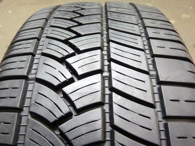 One nice american classic, 235/60/16 p235/60r16 235 60 16, tire # 49196 qa