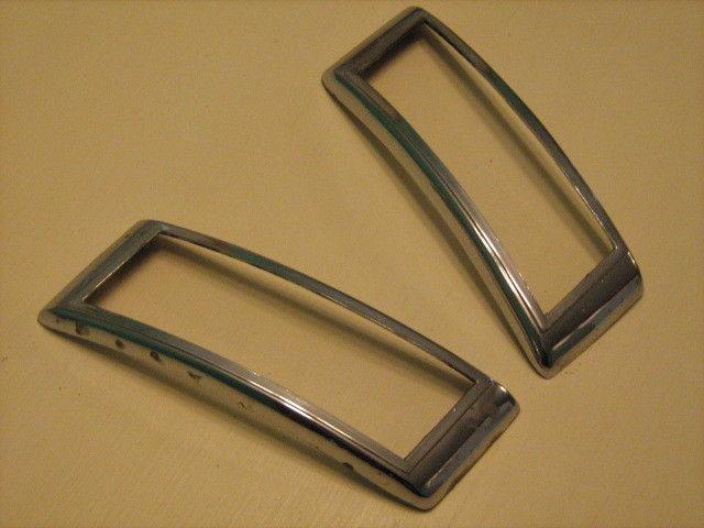 Pair of 1941-48 nash 600 & ambassador chrome taillight brakelight trim