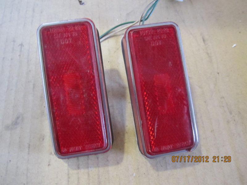 Toyota corolla 76-79 1976-1979  rear side marker light set passenger & driver