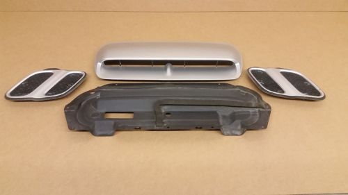 97-01 subaru impreza bonnet hood air vent scoop ducts