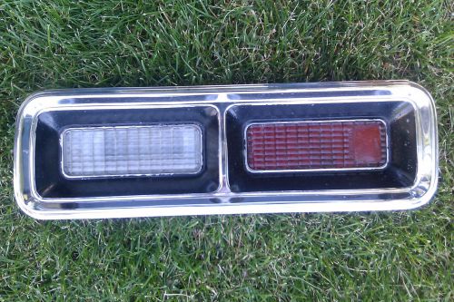 1968 camaro left tail light l/h lamp