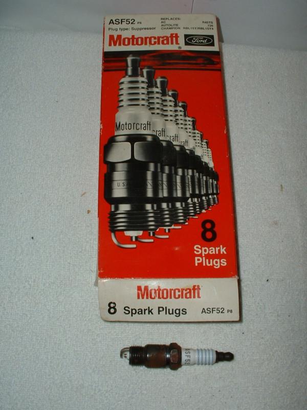 Lot 8 motocraft spark plugs asf52 nib