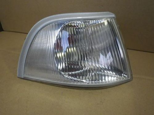 Volvo 40 series 1998 right clearance lamp [7411000]