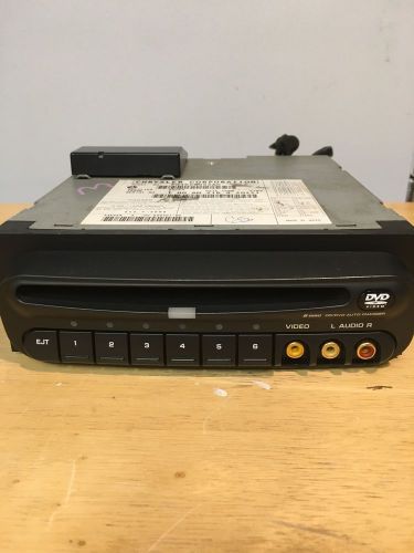 04-07 dodge caravan chrysler town &amp; country 6 disc dvd video player p04685932ac