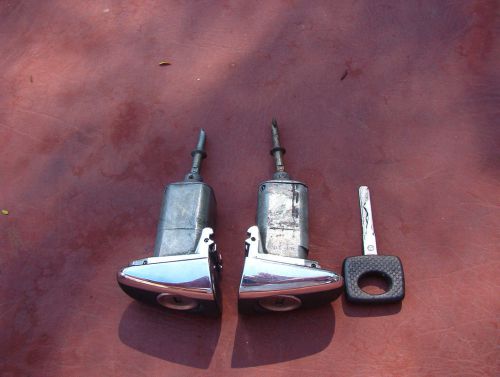Genuine mercedes benz w202 c class front doors, locks set with 1 key used n/r