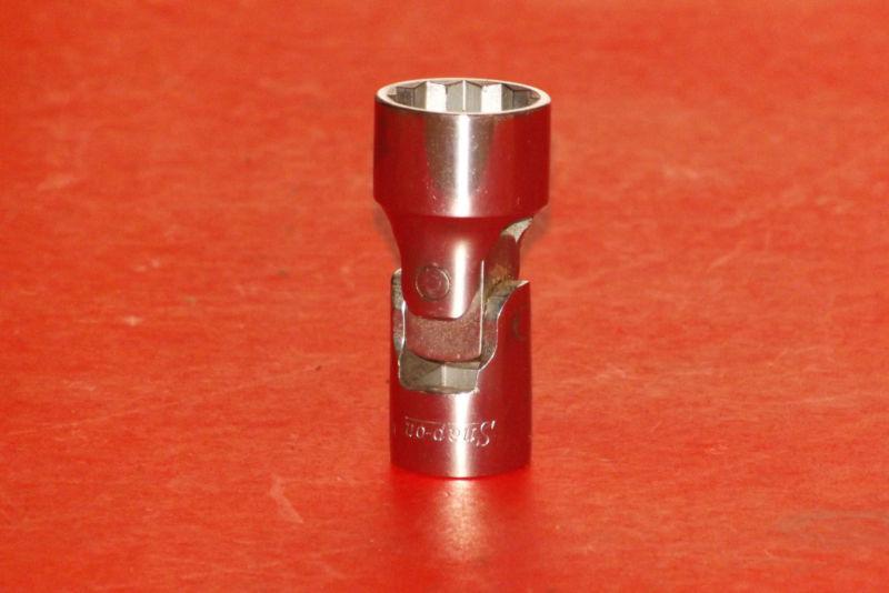 Snap-on tools 3/8” drive shallow standard 11/16” universal swivel socket fvu22