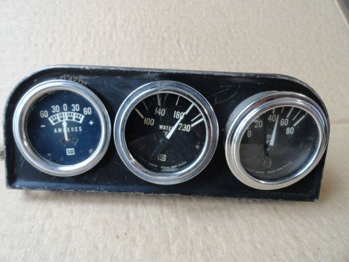 Vintage stewart warner 3 gauge set w/ mounting : oil pressure , amperes &amp; water