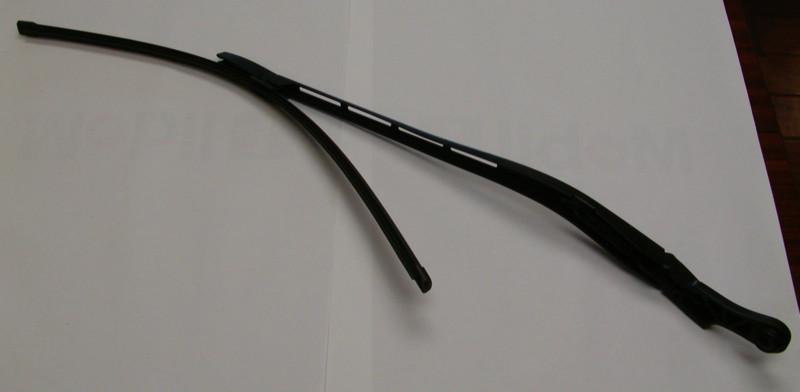 Audi cabriolet windshield wiper arm and blade, a4 2002-2003 8h1955408a right 