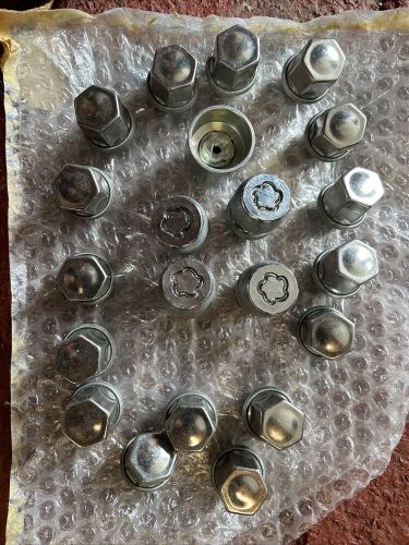 Land rover discovery sport evoque freelander jaguar f-pace locking wheel nuts