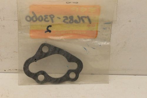 Lot of 2  suzuki outboard thermostat gaskets 17685-93060 models 25 28 50 65 85