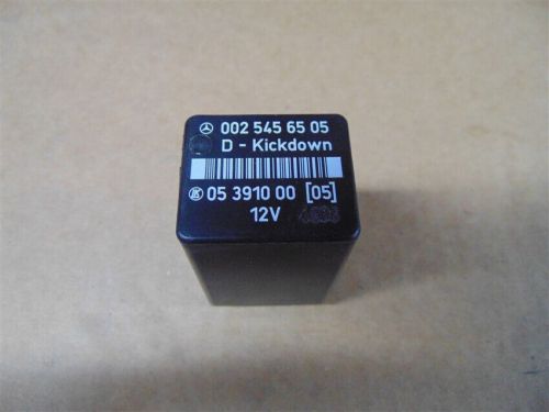 Kick down cut off relay control unit mercedes w124/g461/w201 - a0025456505