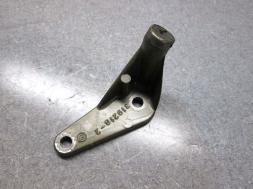 319218 0319218 evinrude johnson starboard bottom cowl support bracket 85-235 hp