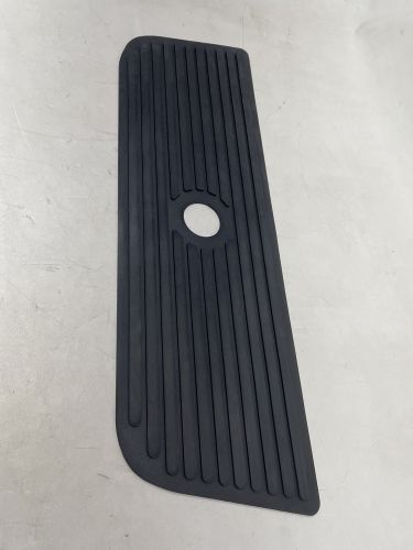 Ranger z118 / 117c non skid front deck mat 13-03833 marine boat