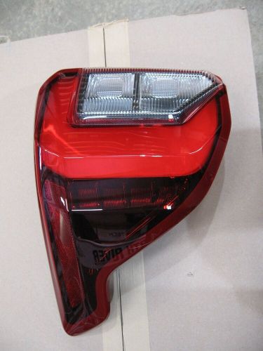 2020 - 2024 ford explorer driver side lh tail lamp oem lb5z-13405-g