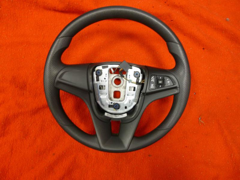 Gm cruze steering wheel fit 2011 to2013 part # 95227500