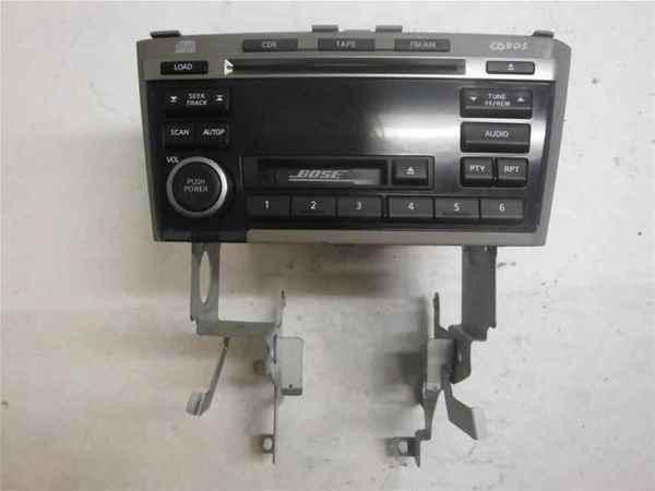 02 03 04 infiniti i35 oem 6 disc cd cassette tape radio