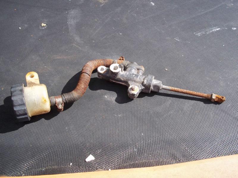 Fj600 fj 600 rear master cylinder & cup 