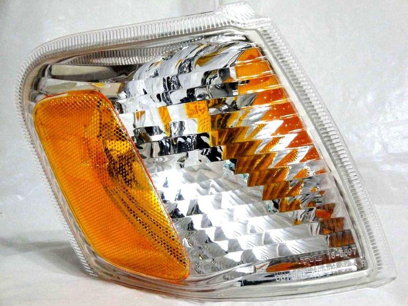 Ford 01 explorer sport trac corner signal parking light lamp r h passenger new