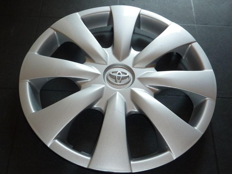 Toyota corolla hubcap wheelcover great replacement 2009-2013 retail $71 ea c2