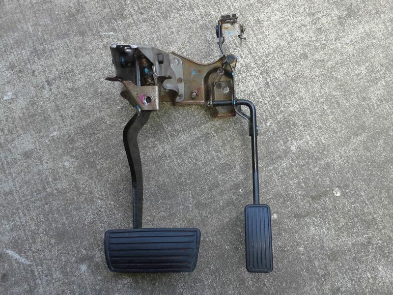 94 95 96 97 honda accord oem automatic pedal set gas brake