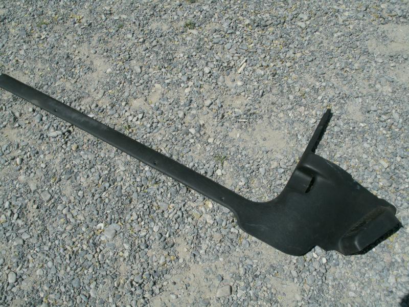 93-96 camaro front l/h driver side interior kick sill floor trim panel