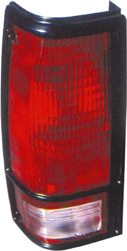 Chevy blazer 83-86 87 88 89 90 91 92 93 94 tail light r