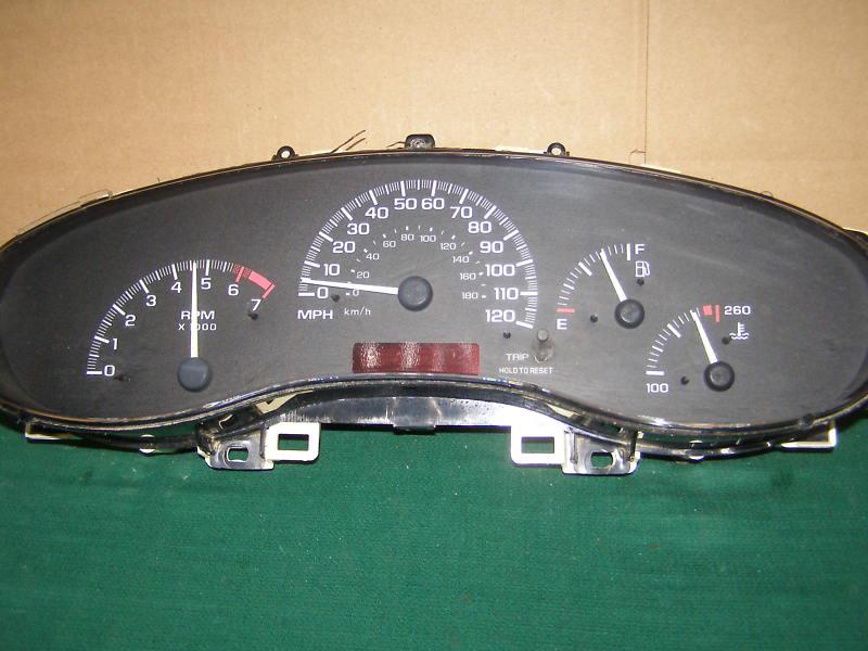 1997 1998 1999 chevy malibu speedometer cluster  102k