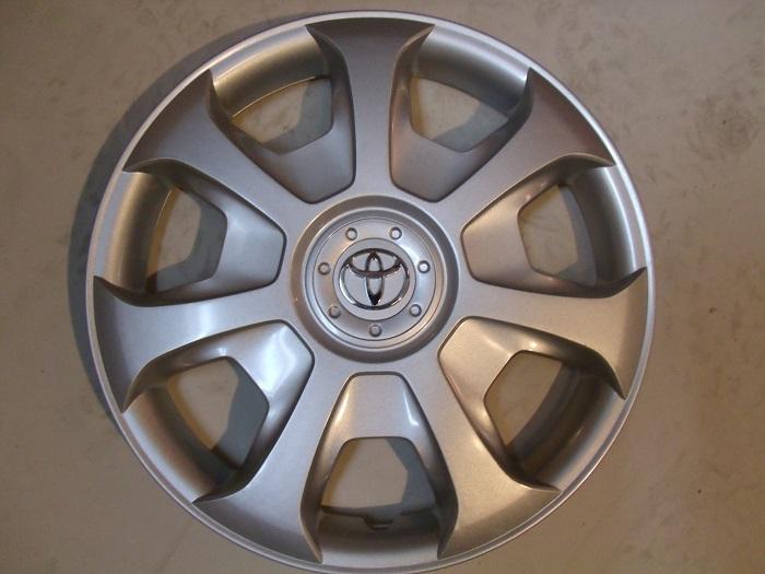 14 inch 2000-2001-2002-2003-2004 toyota avalon hubcap