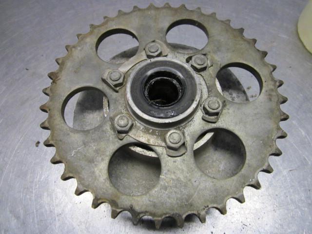 Suzuki 1974 1975 gt380 rear hub sprocket carrier cush drive 530 40t