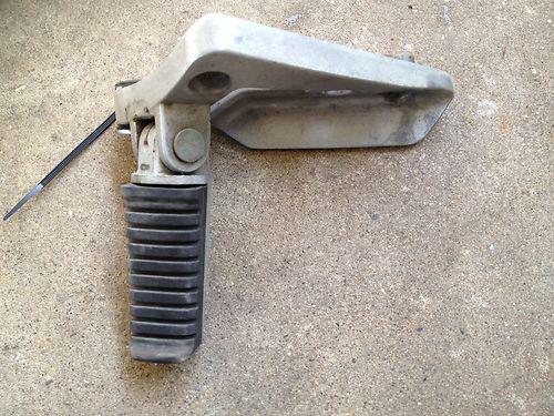 1985 kawasaki vulcan foot peg right side