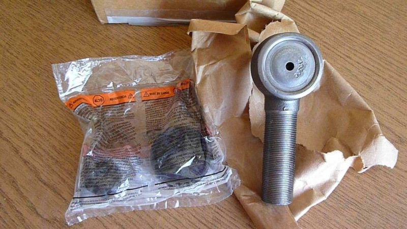 Blazer jimmy suburban tie rod end r/h side