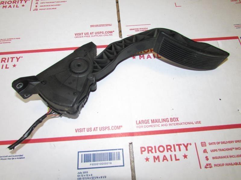 05 durango gas accelerator pedal 53032684ac 20427