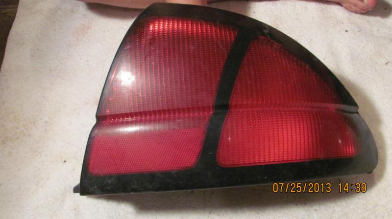 95 96 97 98 99 00 01 chevy lumina passenger side / rh tail light