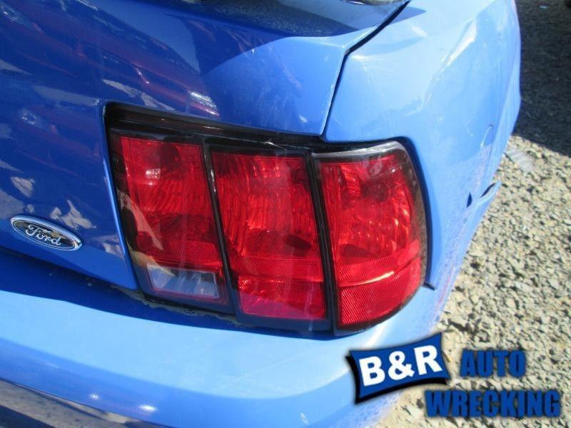 Right taillight for 99 00 01 02 03 04 ford mustang ~ base and gt 4925673