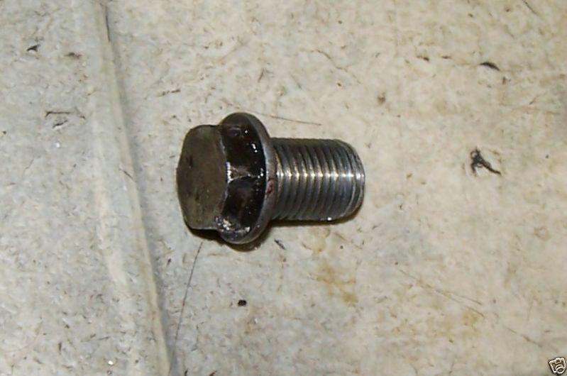 Oil drain plug  xs400 yamaha xs 400 01-1977