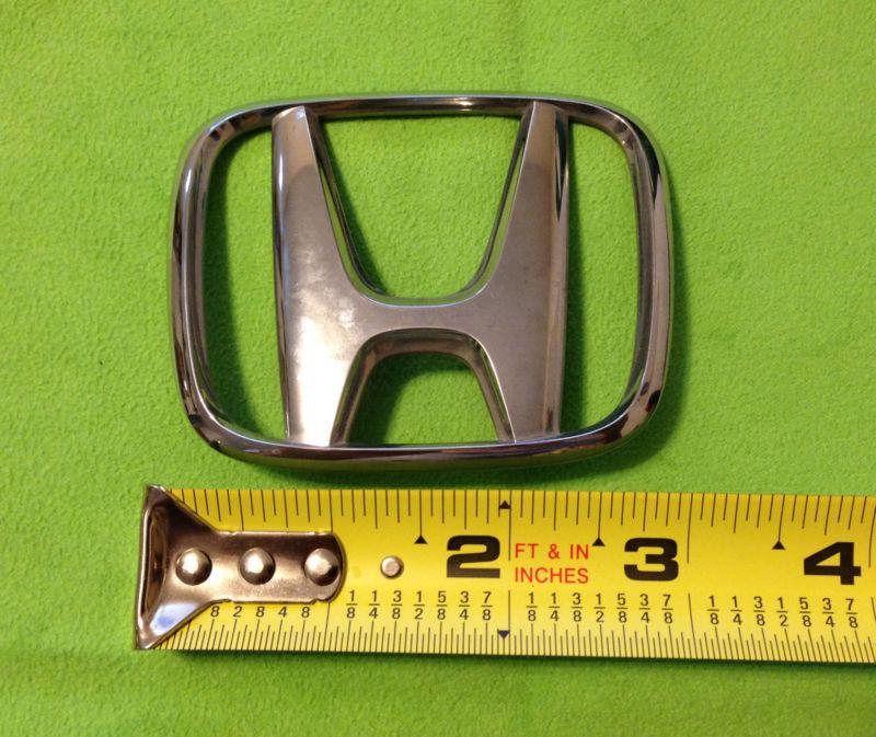 2002 honda accord sedan factory rear trunk chrome emblem 2002 75701 s84 a010 m1