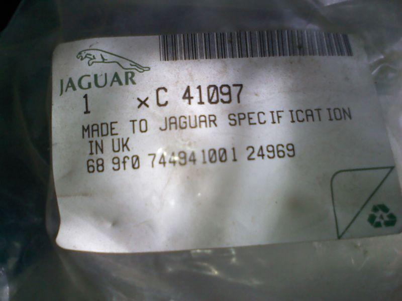 Jaguar xj-40 (xj-6) 4.0 liter lower radiator hose 
