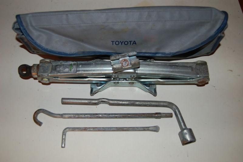 Toyota - mr-2 - jack kit with tools and storage pouch - oem! 1991 92 93 94 95