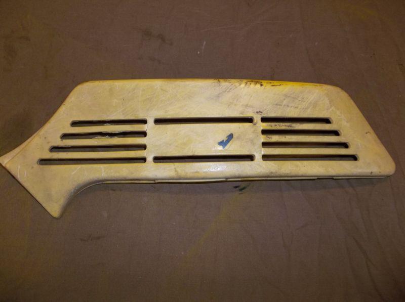 1977-78 yamaha dt250/400 dt 250 400 used right yellow side cover 1n6-21721-00-26