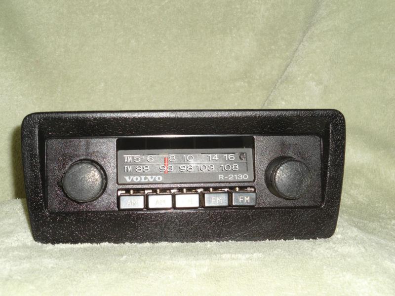  1971 to 1975  oem working volvo  am fm  radio 200 series,240,164e,245,245dl,244