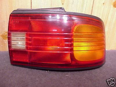 Mazda protege 92-94 1992-1994 tail light passenger rh right oe