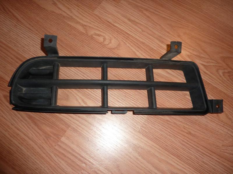   2004 2005 2006 kia spectra bumper grille  driver left side  86573-2f000