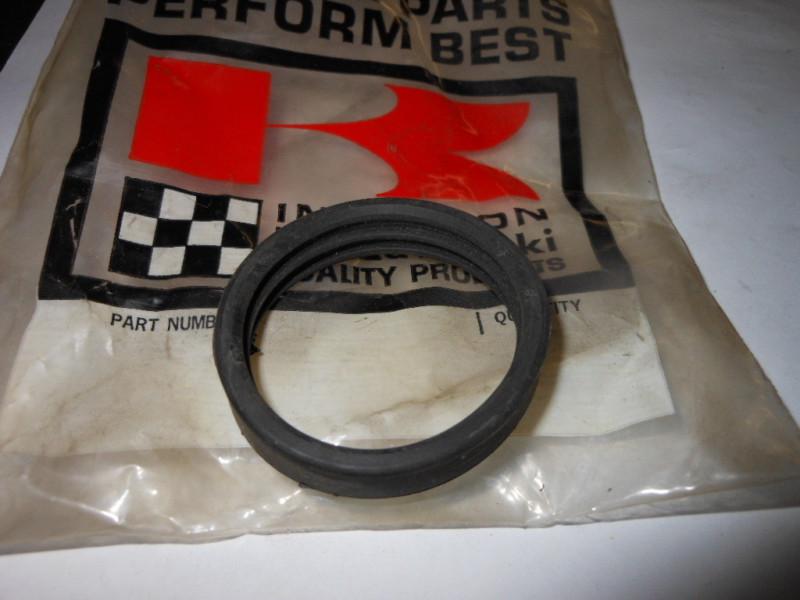 Nos kawasaki rubber seal a1 ss a1ss 18068-003