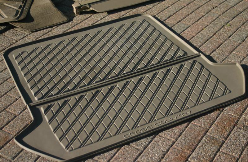 Volvo xc90 cargo area floor mats