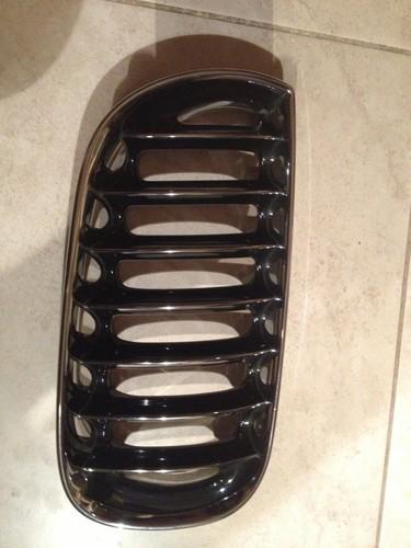 2003-2006 bmw x3 grille right 03,04,05,06