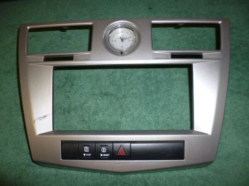 07 08 09 10 chrysler sebring center dash vent clock radio trim panel bezel